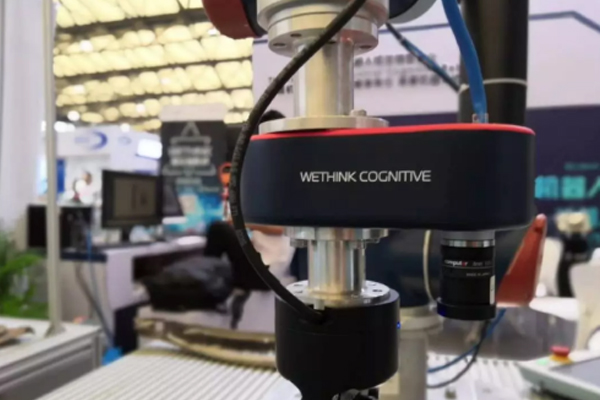 WeRobotics 2380激光线阵相机发布，机器人+3D视觉在自动化领域应用广泛
